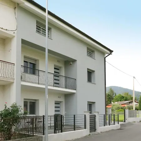 Casa Lolli 110s Дом отдыха Torreano